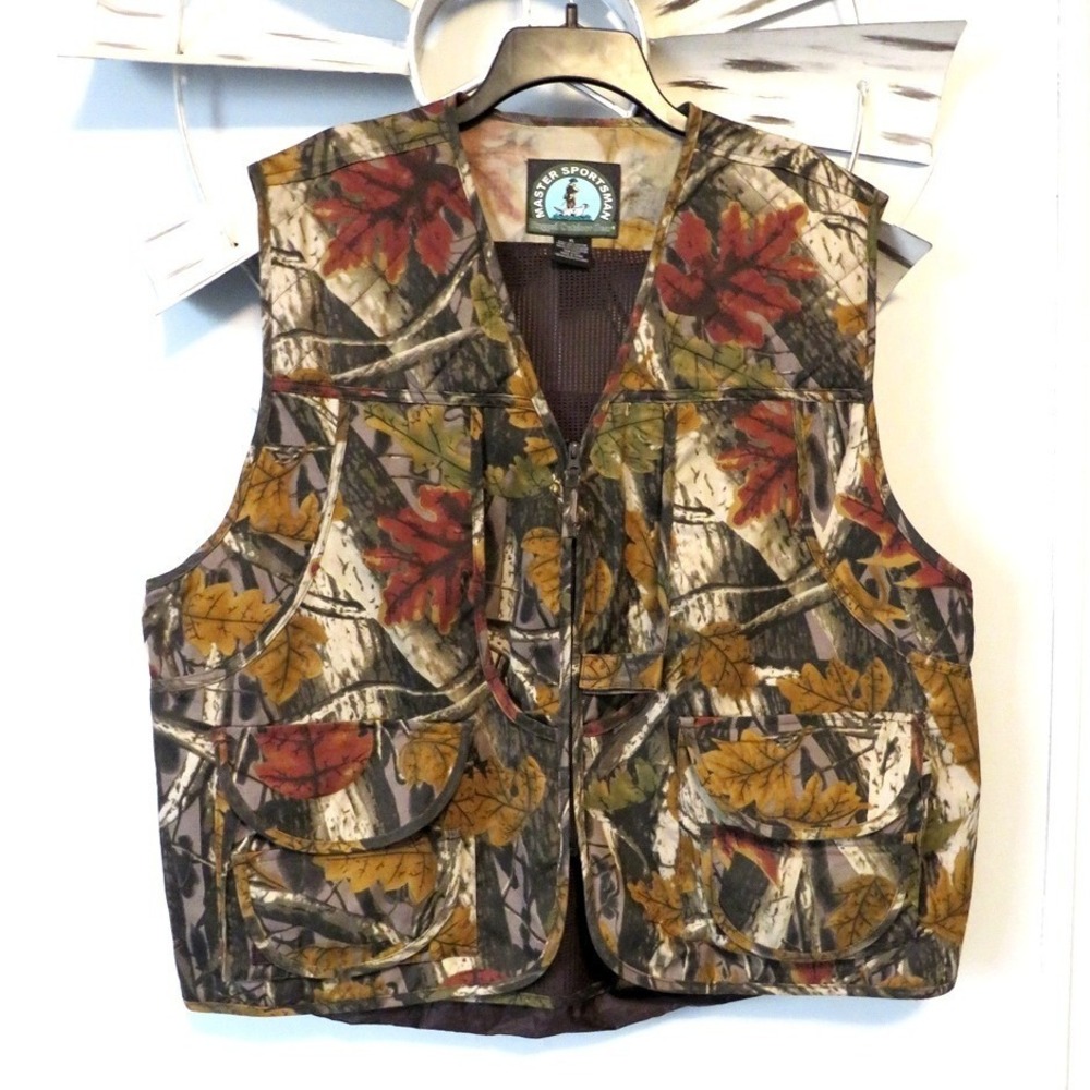 Master Sportsman Rugged Outdoor Camouflage Hunting Vest Size XL Multi Pockets